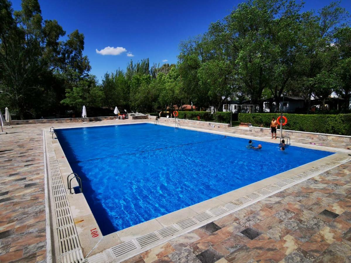 Bungalows Alpha Getafe Kültér fotó
