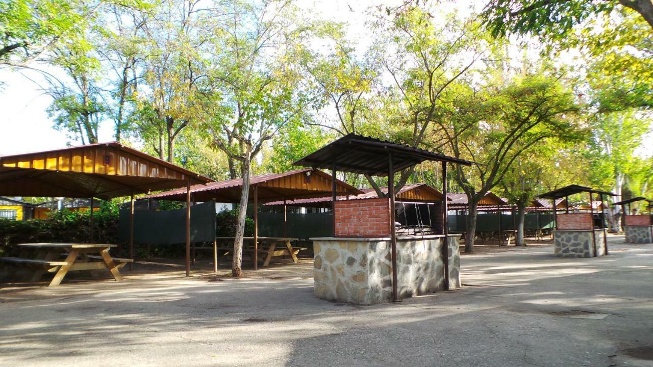 Bungalows Alpha Getafe Kültér fotó
